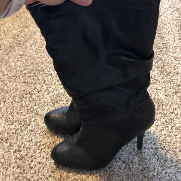 size 9 heeled boots